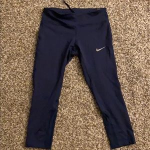 Nike Crop Leggings